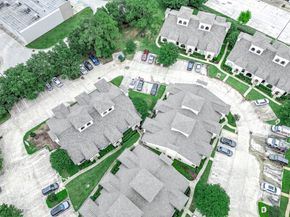 12830 Willow Centre Drive E, Houston TX 77066