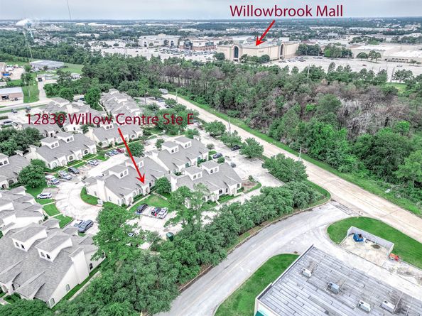 12830 Willow Centre Drive E, Houston TX 77066