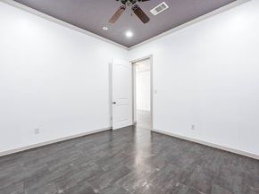 12830 Willow Centre Drive E, Houston TX 77066