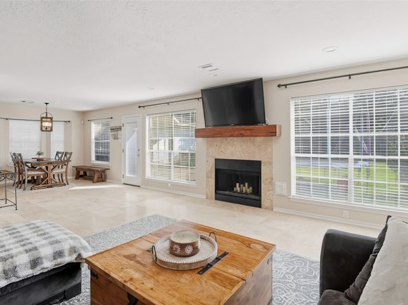 927 Dominion Drive, Katy TX 77450