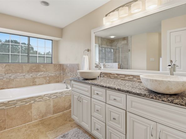 927 Dominion Drive, Katy TX 77450