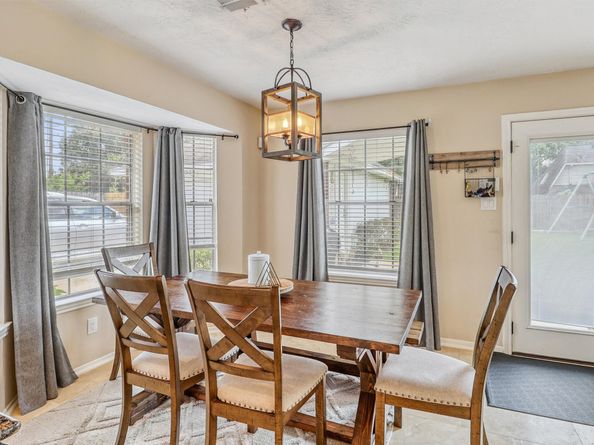 927 Dominion Drive, Katy TX 77450