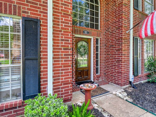 927 Dominion Drive, Katy TX 77450