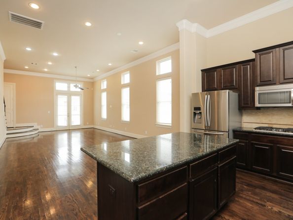 1250 W 23rd Street, Houston TX 77008