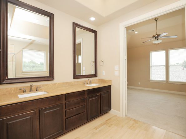1250 W 23rd Street, Houston TX 77008