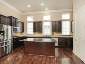 1250 W 23rd Street, Houston TX 77008