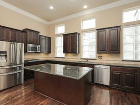 1250 W 23rd Street, Houston TX 77008