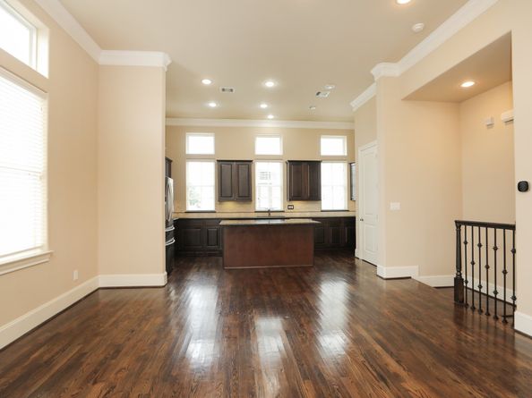 1250 W 23rd Street, Houston TX 77008