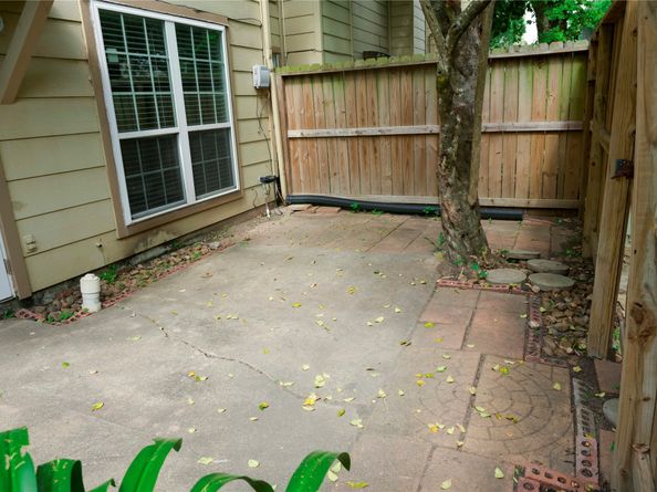 14209 Briarsage Court TH15, Houston TX 77077