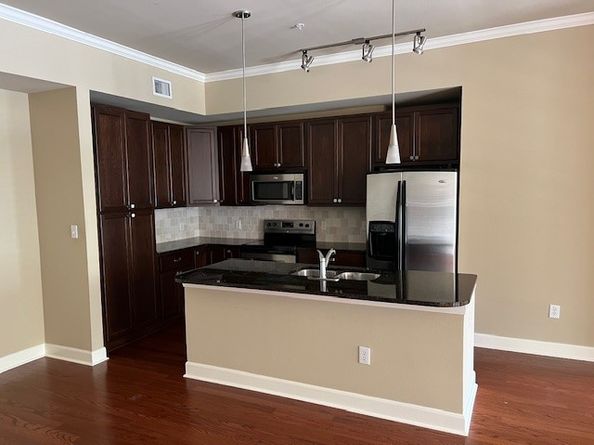 300 St Joseph Parkway 116, Houston TX 77002