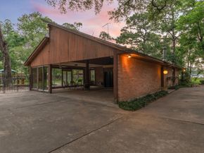 9809 Neuens Road, Houston TX 77080