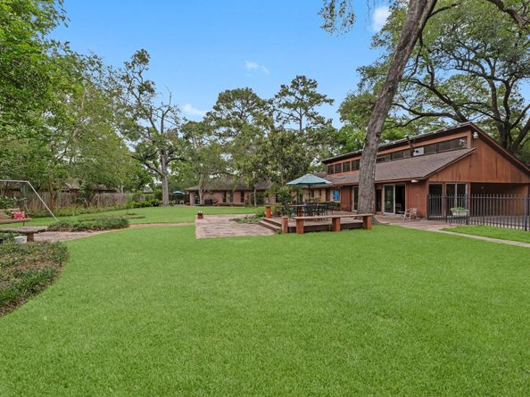 9809 Neuens Road, Houston TX 77080