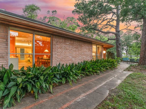 9809 Neuens Road, Houston TX 77080