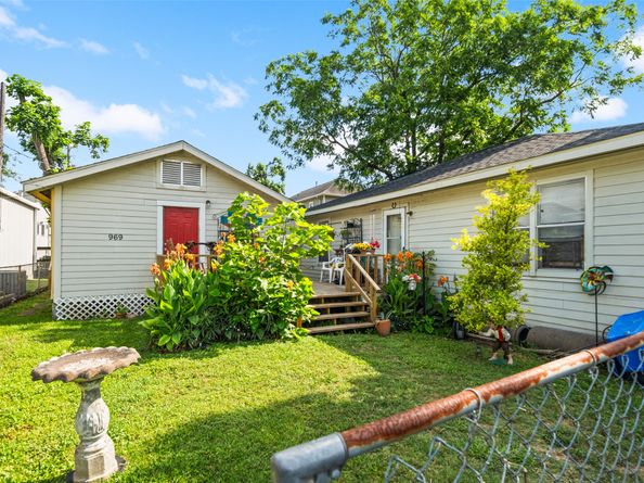 969 Wakefield Drive, Houston TX 77018