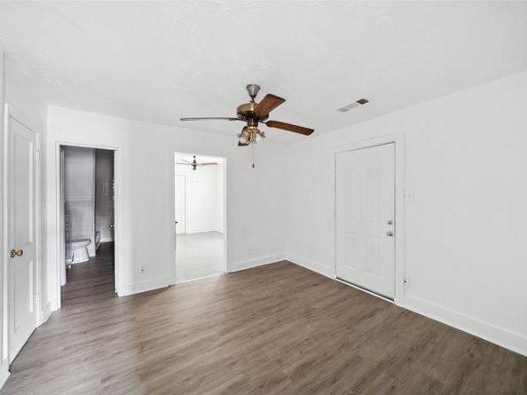 969 Wakefield Drive, Houston TX 77018