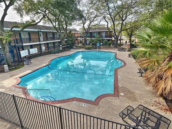 6405 Westward Street 96, Houston TX 77081