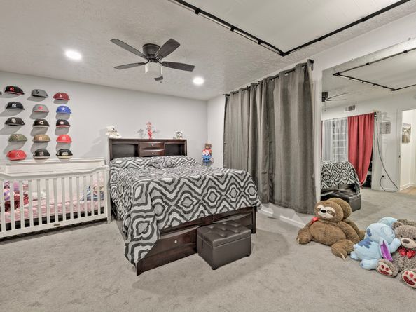 826 Rosewick Street, Houston TX 77015