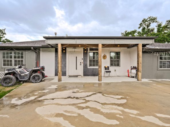 826 Rosewick Street, Houston TX 77015