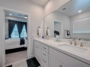 2804 Grand Fountains Drive F, Houston TX 77054