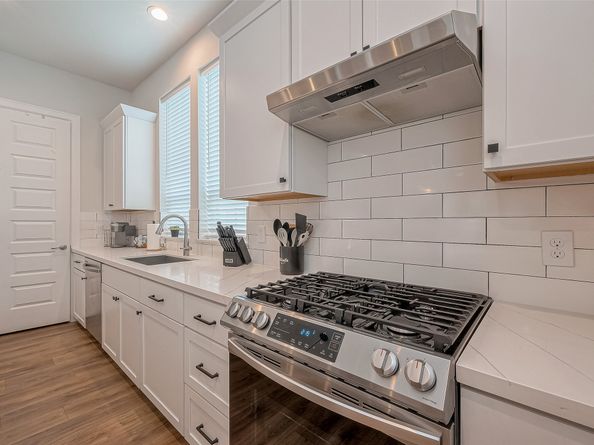 2804 Grand Fountains Drive F, Houston TX 77054