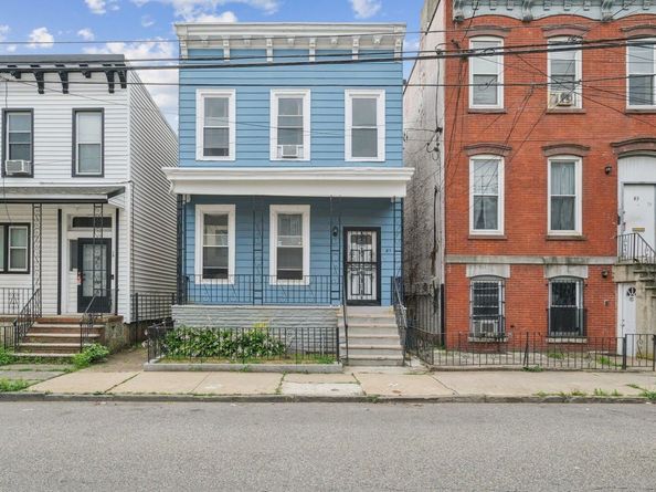 81 Atlantic St, Jersey City NJ 07304