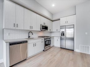 810 6th St, Union City NJ 07087