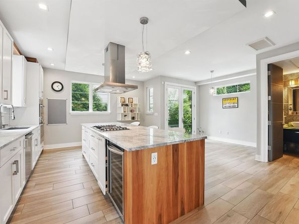 26 Hudson Terrace, Edgewater NJ 07020