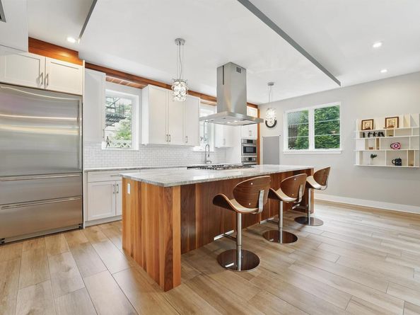 26 Hudson Terrace, Edgewater NJ 07020