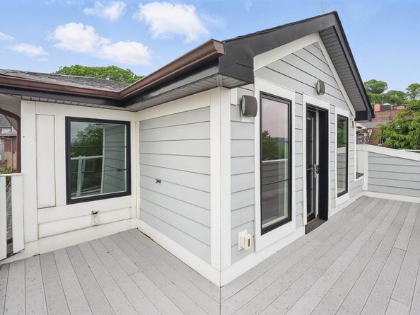 26 Hudson Terrace, Edgewater NJ 07020