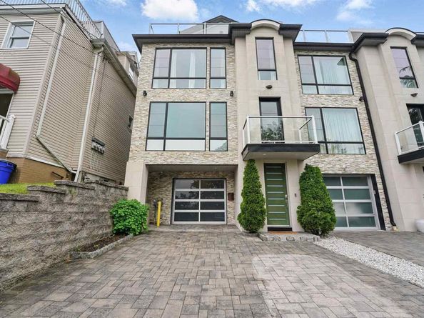 26 Hudson Terrace, Edgewater NJ 07020