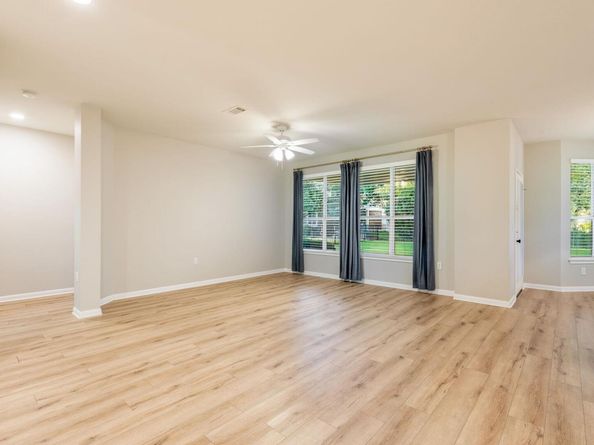 137 Trail Rider WAY, Georgetown TX 78633