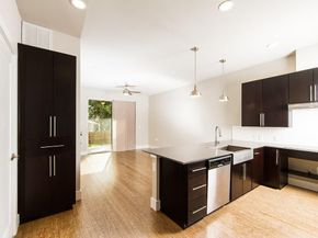 2804 Treble LN 902, Austin TX 78704