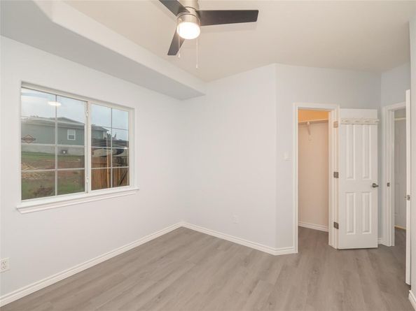 2312 Mac Arthur Ave, Lago Vista TX 78645