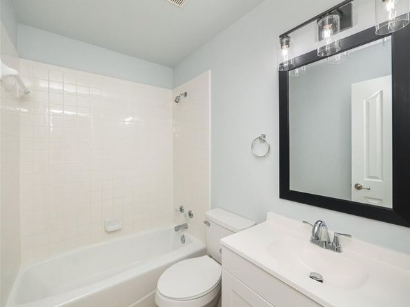 2312 Mac Arthur Ave, Lago Vista TX 78645