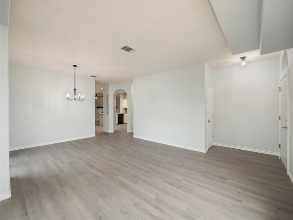 2312 Mac Arthur Ave, Lago Vista TX 78645