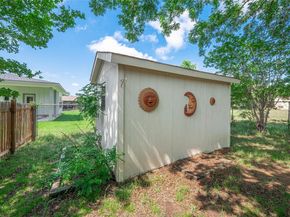 2312 Mac Arthur Ave, Lago Vista TX 78645