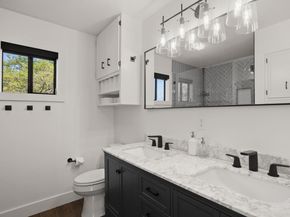 1405 Cat Hollow Club DR, Spicewood TX 78669