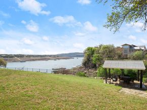 1405 Cat Hollow Club DR, Spicewood TX 78669