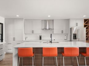 1405 Cat Hollow Club DR, Spicewood TX 78669