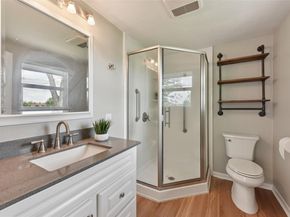 406 E 2nd ST, Georgetown TX 78626