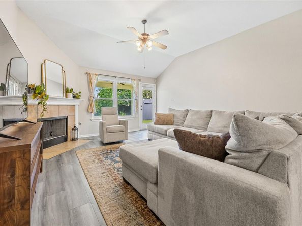 11204 Silo Valley DR, Austin TX 78754