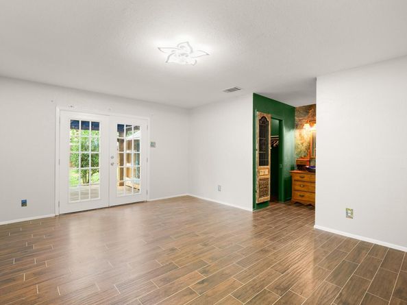 211 Woodmont DR, Georgetown TX 78628