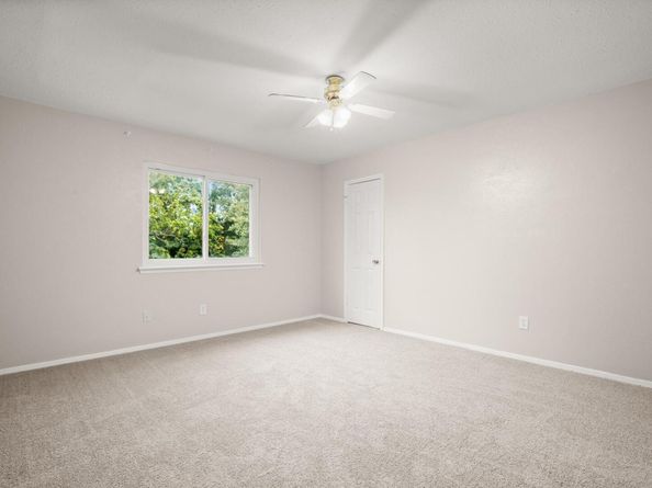 211 Woodmont DR, Georgetown TX 78628