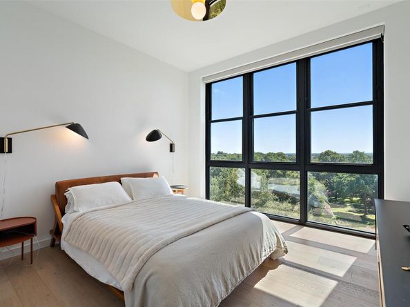 800 Embassy DR 537, Austin TX 78702
