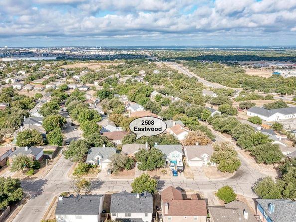 2508 Eastwood LN, Round Rock TX 78664