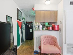 2801 Hemphill PARK A103, Austin TX 78705