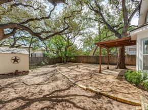 6605 Oasis DR, Austin TX 78749
