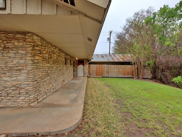 8204 Exmoor Dr, Austin TX 78757