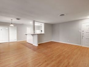 8204 Exmoor Dr, Austin TX 78757