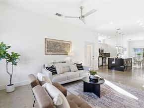 701 Zennia ST B, Austin TX 78751